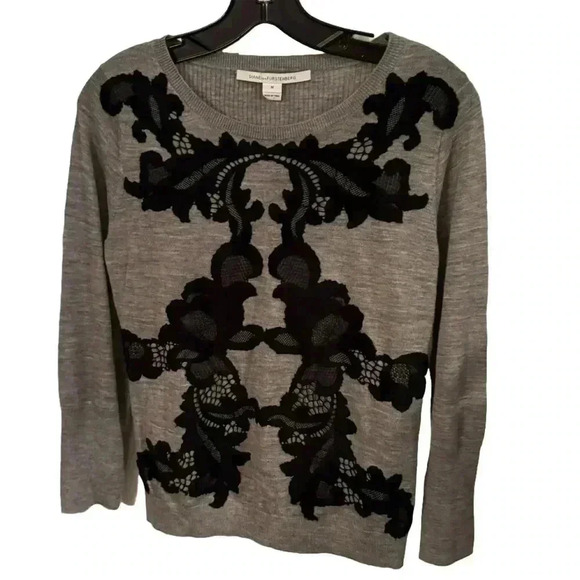 Diane Von Furstenberg women’s gray pullover sweater w/ lace overlay sz M - Picture 1 of 11
